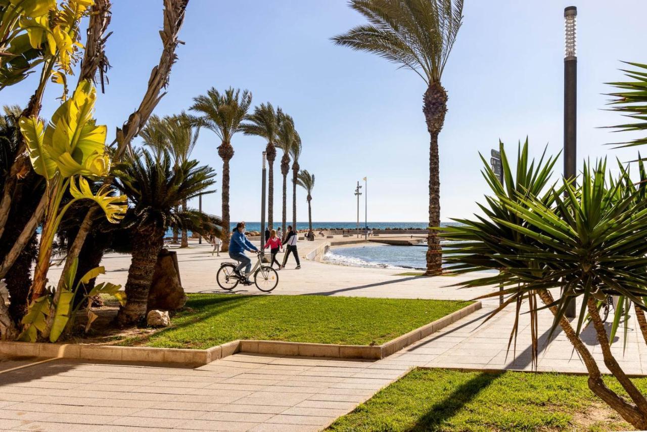 Cozy Appartment Torrevieja At Irina Kültér fotó