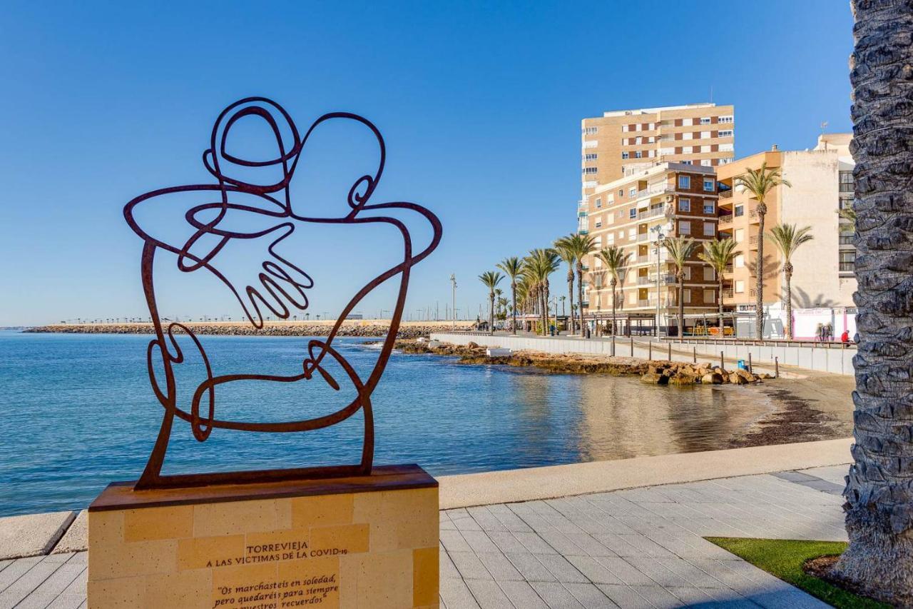 Cozy Appartment Torrevieja At Irina Kültér fotó