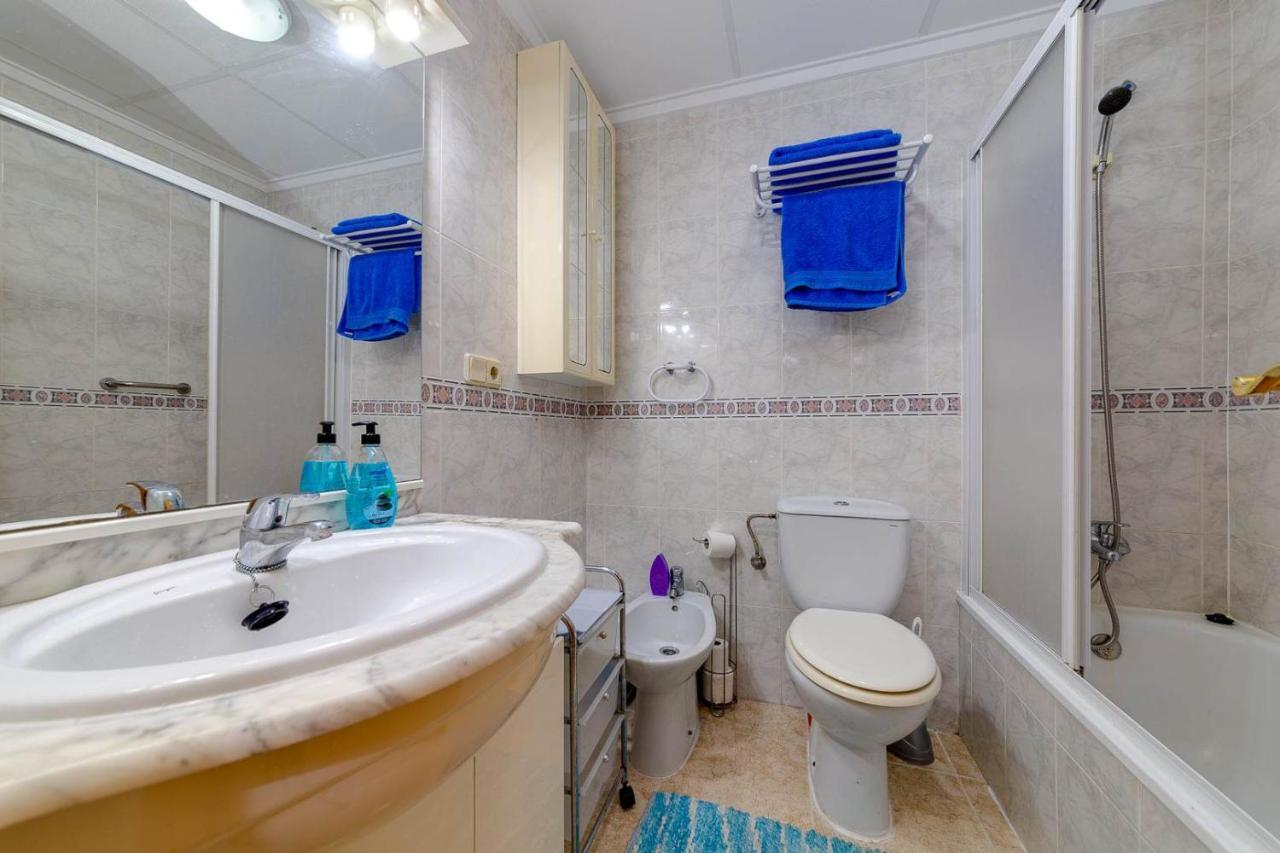 Cozy Appartment Torrevieja At Irina Kültér fotó