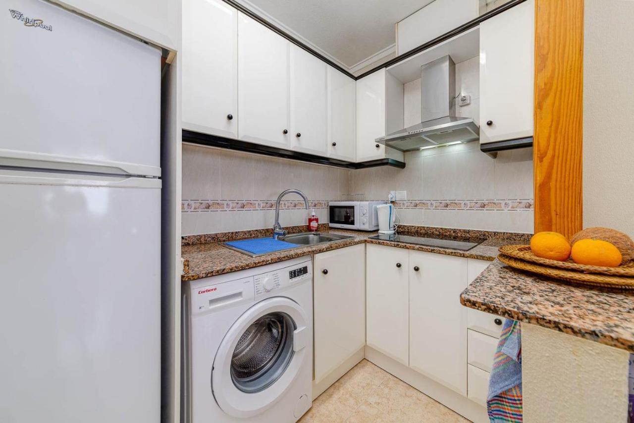 Cozy Appartment Torrevieja At Irina Kültér fotó